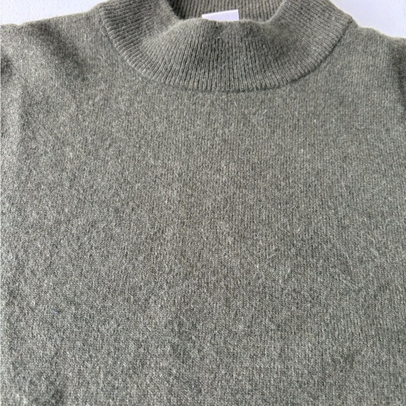 JH Collectibles Petites Olive Green Size PM Lambswool/ Angora Blend - Picture 6 of 8